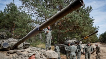 Ukrainian tank crews attend a military exercise, amid Russia's attack on Ukraine, in North Ukraine September 8, 2023. REUTERS/Gleb Garanich