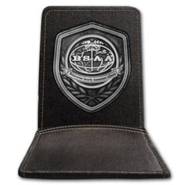 Un reloj en la Edición Coleccionista japonesa de Resident Evil Revelations