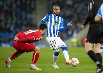 Fich¨® por la Real Sociedad en 2021, es su actual equipo.
