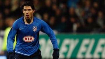 <b>APENAS JUGÓ. </b>Agüero apenas pudo jugar catorce minutos ante el Bolton.