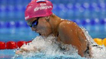 La rusa Yuliya Efimova durante la final de los 200 braza femeninos.