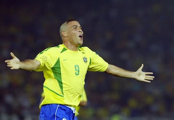 Ronaldo scored 8 times as Brazil won the 2002 World Cup