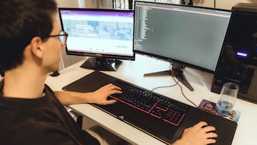 Un hacker ético habla sin tapujos sobre ChatGPT y Claude: “Si no compartirías algo abiertamente en un café, tampoco deberías compartirlo con estos sistemas”