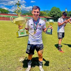 Juega en Colo Colo, fue elegido MVP en Brasil y ahora va por todo: “Sueño con debutar y ganar títulos”