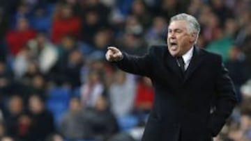 Ancelotti, durante el partido frente al Valladolid.