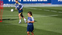 Simeone enseña cómo marcar goles