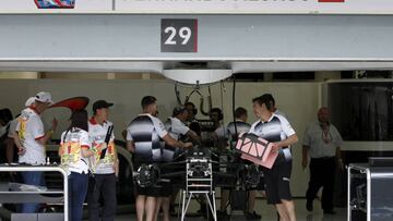 Trabajo en el box de McLaren Honda. 