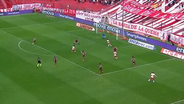 Alarcón es protagonista en uno de los mejores goles de la fecha en Argentina: asistencia brillante