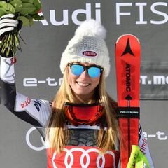 Hirscher logra su victoria 60 y Shiffrin refuerza su liderato