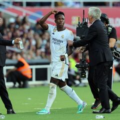 LaLiga denunciará insultos racistas a Vinicius en Montjuïc