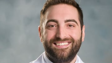 Javier Camiña, neurólogo: “La práctica de ejercicio físico regular puede retrasar la aparición del Alzhéimer en siete años”