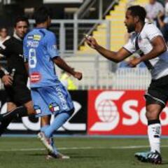 Colo Colo tuvo un trabajado
primer desahogo en el torneo