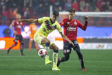 Se mencionó que podría ser quien tome el lugar de Edson Álvarez en el América. En el C2020 ya tiene 182 minutos con las Águilas, dos duelos como titular.