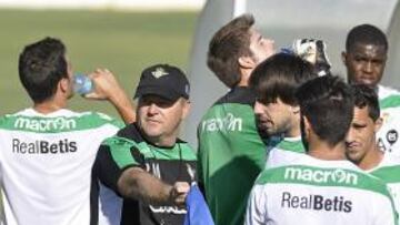 <b>CUENTA ATRÁS. </b>Pepe Mel tiene claro qué Betis quiere ver cuando empiece la Liga.