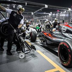 Mercedes no se fía de Honda: "Les toca dar un paso valiente"