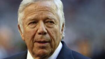 Robert Kraft ha decidido que el caso Deflategate debe quedar atr&aacute;s y su equipo tiene que pensar solo en el futuro.