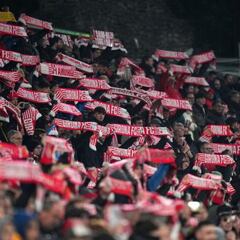 El Girona, obligado a abrir la puerta de salida para cumplir su sueño