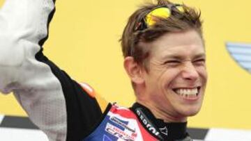 Stoner celebró en su casa, en Australia, su segundo título de campeón del mundo de MotoGP al vencer en Phillip Island.