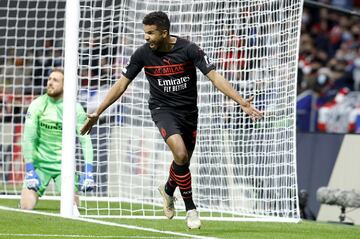 0-1. Junior Messias celebra el primer gol.