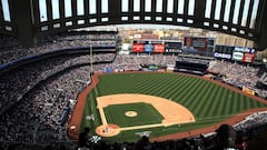 Baseball fans can look forward to a treat this year as for the first time in more than three decades they will be able to see all the teams playing on the same day.