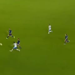 La cantada de Codina con las leyendas del Real Madrid que levantó a la grada en Tenerife