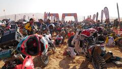 ¡Lío en el Dakar! Van Beveren acaba llamando “cobardes” a sus compañeros de Honda