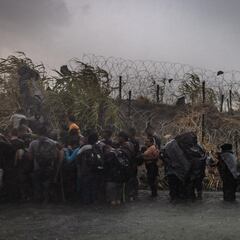 El presidente Biden considera restringir el asilo en la frontera