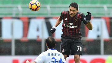 El delantero colombiano, Carlos Bacca no tuvo un buen partido ante la Sampdoria