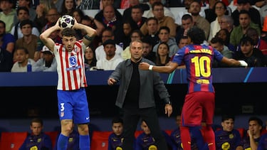 Hansi Flick, durante el Atlético-Barcelona de este martes.