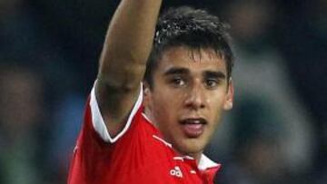<b>FUTURO INCIERTO. </b>Salvio celebra un gol con el Benfica.