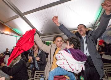 La selección de Marruecos se ha clasificado para los cuartos de final de un Mundial por primera vez en su historia. En la foto, en la Casa Árabe de Madrid.  