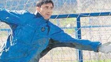 <b>EN FORMA. </b>Abbondanzieri, en el entrenamiento de ayer después de recibir los elogios de la crítica y de sus compañeros.