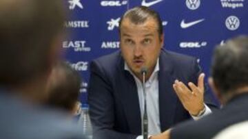 "Yo levanté mi mano, ni mi familia ni yo tenemos 8 votos"