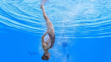 (FILES) In this file photo taken on July 17, 2019 Spain&#039;s Ona Carbonell competes in the solo free artistic swimming final during the 2019 World Championships at Yeomju Gymnasium in Gwangju. - Spanish swimmer Ona Carbonell, a double Olympic medallist, has been faced with a difficult dilemma before travelling to Tokyo: to compete in her third Olympic Games or to stay at home with Kai, her baby under one year who is still being breastfed, and who will not be able to accompany her to Japan due to harsh sanitary restrictions imposed by the Japanese authorities to prevent the spread of covid-19. (Photo by FranxE7ois-Xavier MARIT / AFP)