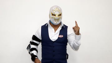 Místico demostró el alto nivel de la lucha libre mexicana