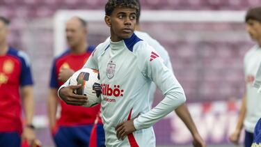(Switzerland Schweiz Suisse), 07/09/2024.- Spain's Lamine Yamal attends a training session in Geneva, Switzerland, 07 September 2024. Spain will face Switzerland in their UEFA Nations League group D soccer match on 08 September. (España, Suiza, Ginebra) EFE/EPA/SALVATORE DI NOLFI