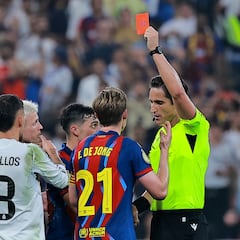 Los árbitros sacan nota en la Supercopa: hasta De Jong admitió su roja