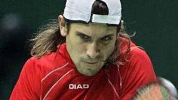 <b>COPA DAVIS. </b>David Ferrer ha derrotado a Tarasevitch, el sustituto de Max Mirnyi en Bielorrusia.
