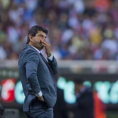 Lectores de AS: Cardozo no debería seguir en Chivas