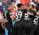 Leverkusen con Aránguiz golea y se afirma en el cuarto puesto