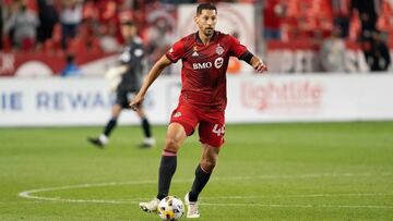 El exdefensa de LA Galaxy firmó con New England Revolution como agente libre para la temporada 2022, y de esta manera se reunirá con Bruce Arena.