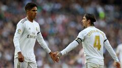 El Manchester United insiste en Varane, según el 'Daily Mail'