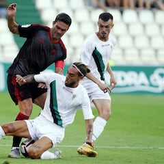 El Córdoba presenta credenciales ante un Granada en construcción