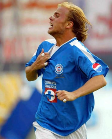 ¿Qué fue de Luciano Figueroa? El argentino que se ganó a la afición del Cruz Azul a goles