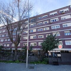¿Dónde está el edificio cuyo forjado se ha caído en Madrid y en qué calle se encuentra?