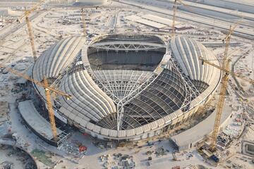 Qatar 2022: World Cup stadia and infrastructure under construction