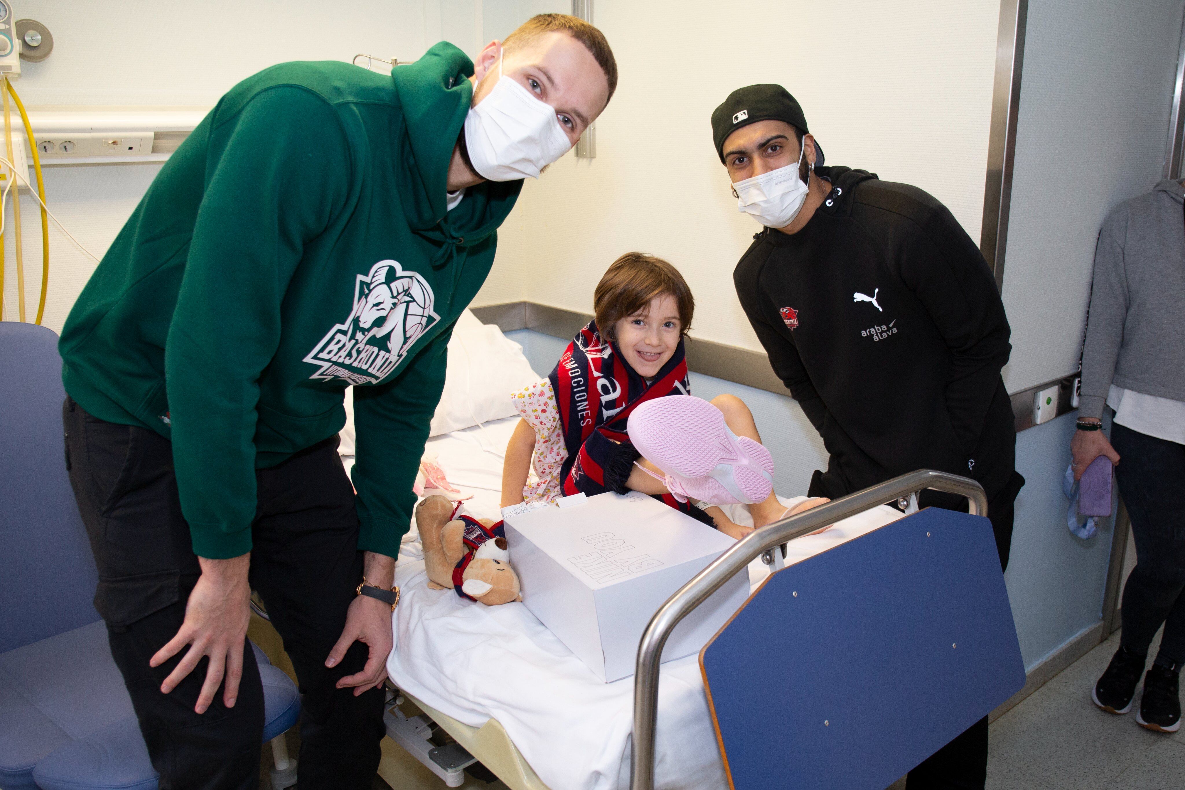 Visita navideña a los hospitales.