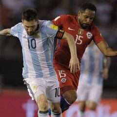 Beausejour: "El árbitro respetó más que nosotros a Argentina"