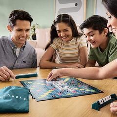 Scrabble: así es el juego de palabras, “padre” del Wordle, más vendido en Amazon