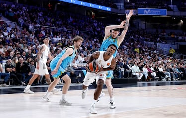 El Madrid destroza al campeón